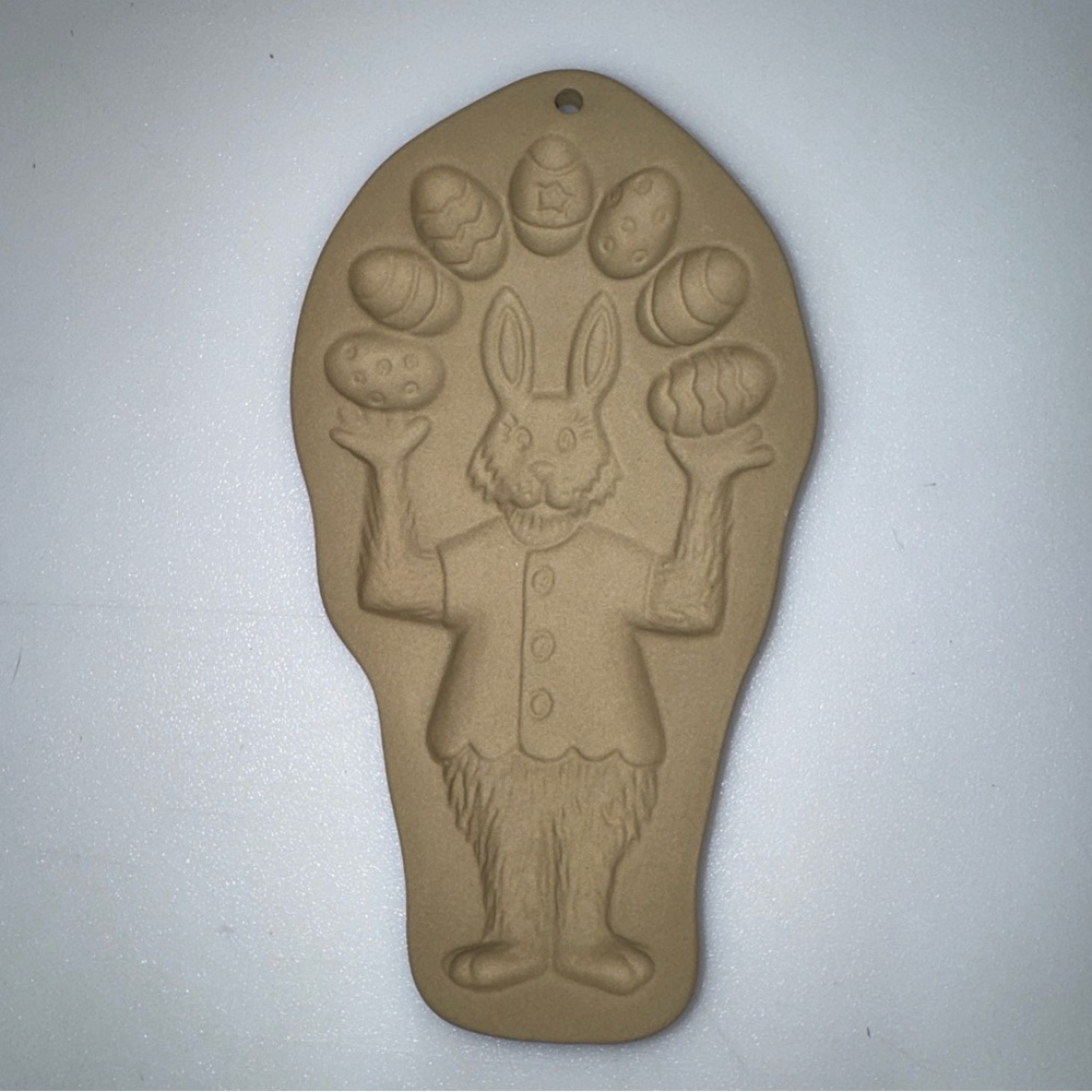 Vintage Brown Bag Cookie Mold Easter Bunny Rabbit W Eggs Hill Design Inc. 1993